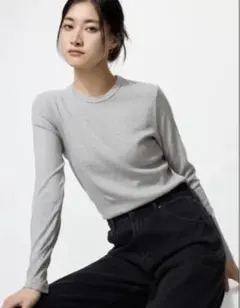 UNIQLO ソフトリブクルーネックT 長袖