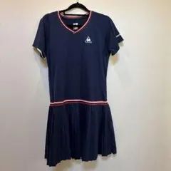 テニスウェア スカート付き ネイビー　ワンピース