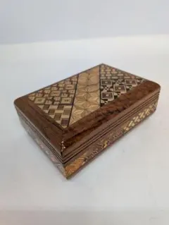 Item thumbnail for item c4c46561-9cbe-442a-95e3-8bb2021ff925