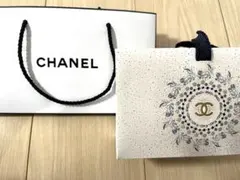 CHANEL 2025ホリデーギフトボックス 花柄