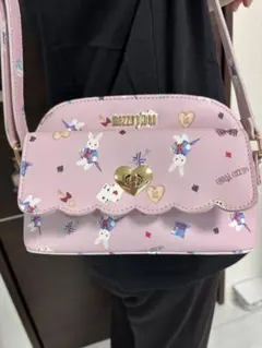 新品タグ付♡piumモノグラムキティバッグ♡ピンク♡猫catカバン