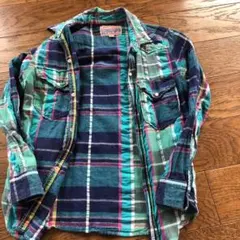 チェックシャツ