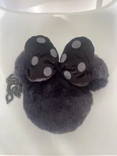 ミニーマウス　ディズニーリゾート　ファー　ポシェット　ブラック