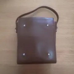 Kastaneブラウン ハンドバッグ シンプルデザインのサムネイル