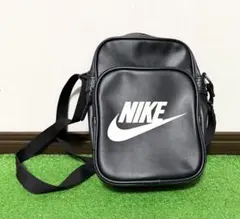 NIKE ナイキ!ヘリテージ!スモール!ショルダーバッグ!肩掛け鞄!男女兼用!黒