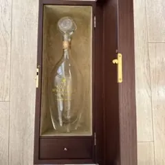 Item thumbnail for item ae2034a7-b23e-4a08-8f66-7eb5b68aaae6