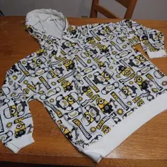 ミニオン　フード付きトレーナー　Ｌサイズ　トレーナー