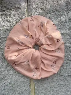 新品　SNIDEL HOME シュシュ 花柄 ピンクのサムネイル