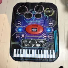 新品未使用　キッズミュージックプレイマット　ピアノ　ドラムのサムネイル