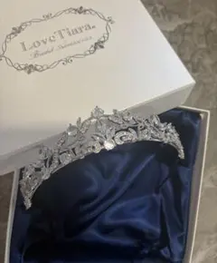 LoveTiara フローラルトレリスジルコニアティアラのサムネイル