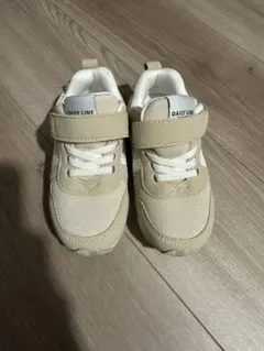 Item thumbnail for item 332a1810-7514-44b2-ae66-5e8ab2778cc1