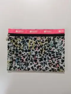 LeSportsac　アニマル柄ポーチ
