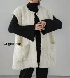 ラジエム　ツイードフリンジベスト　ジレ・ゴールドボタン　ポケット付き