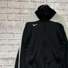 ナイキ ジャージ　トラックジャケット　ブラックS ロゴ刺繍84