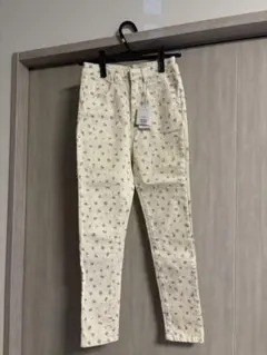 新品未使用　NICE CLAUP 花柄カジュアルパンツ