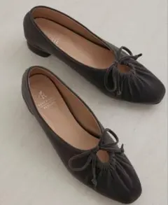 ROPÉ PICNIC PASSAGE リボンギャザーベロアパンプス