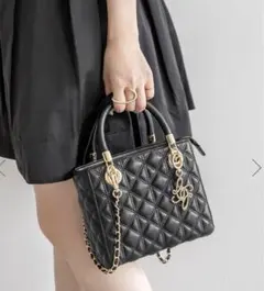 RANDA ブラック キルティングショルダーバッグ