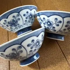 昭和レトロ　和食器 飯碗 3個セット 花柄 染付のサムネイル