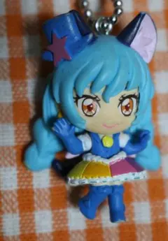 ➖スタートゥインクルプリキュア➖　キュアコスモ　フィギュアキーホルダー