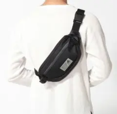 adidas ブラック ボディバッグ NS