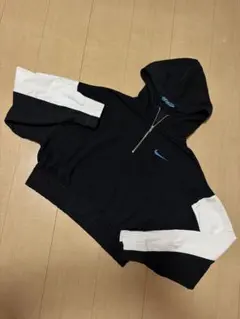 NIKE ハーフジップ クロップド パーカー ブラックのサムネイル