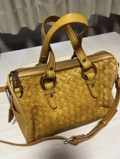 COLE HAAN イエロー 編み込みレザーバッグ ショルダーストラップ付き