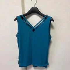salire 胸ヒモデザインタンクトップ 美品のサムネイル