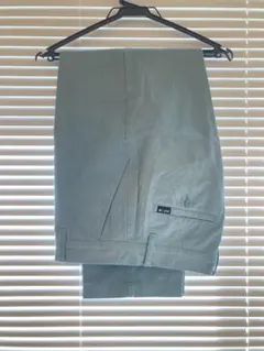 HUF エメラルドグリーン　テーパードパンツ