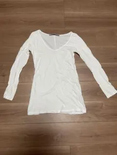 新品☆AZUL by moussyホワイト 長袖 Vネック Tシャツ S