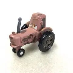 トミカ　ディズニー　カーズ　トラクター スタンダードタイプ C-23 ミニカー