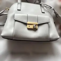 SamanthaThavasaグレーショルダーバッグ フロントポケット付き
