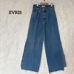 EVRIS デニムパンツ フレア　サイドスリット　カジュアル　オシャレのサムネイル