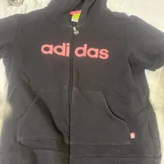adidasパーカーのサムネイル
