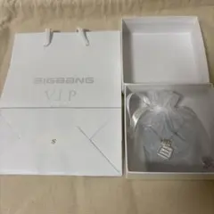 希少】BIGBANG スワロフスキー ピアス - メルカリ
