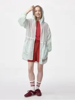 GU UVカットシアーポケッタブルパーカー ライトブルー L