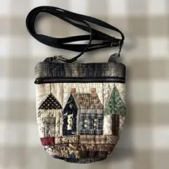 パッチワークキルティングショルダーバッグ　ハンドメイド