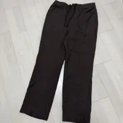 GU センタープレスストレートパンツ(丈標準）ダークブラウン