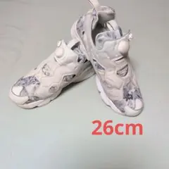 Reebok インスタポンプフューリー スニーカー