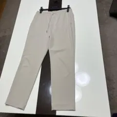 UNFILOベージュ カジュアルパンツ ウエストゴムのサムネイル