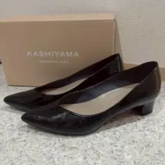 カシヤマ　エナメルパンプス　Lサイズ　26センチのサムネイル