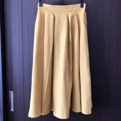 イエロースカート