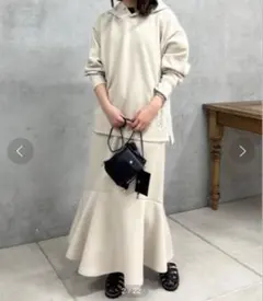 un dix cors ダンボールニットセットアップ アイボリー　訳あり