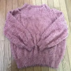 ピンク　ニット　ふわふわ