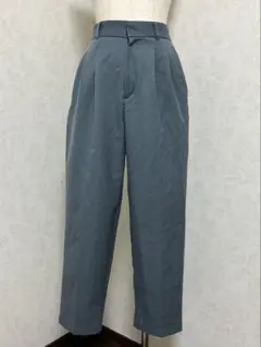 ♥️GU ツータックワイドテーパードパンツ Mサイズ