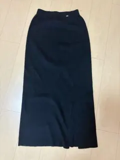 T:J ブラック タイトスカート スリット入りのサムネイル