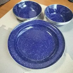 【美品】キャプテンスタッグ ホーロー プレート皿 ボウル 3種 12枚セットのサムネイル