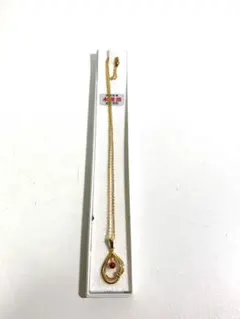 ☆沖縄特産 本珊瑚 デザインネックレス 未使用 ケース付き