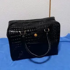 クロコダイル調エナメルバッグ
