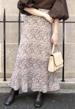 chico    小花柄フレアスカートのサムネイル