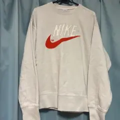 新品タグ付き Nike ナイキ 刺繍ロゴ スウェット トレーナー ホワイト L